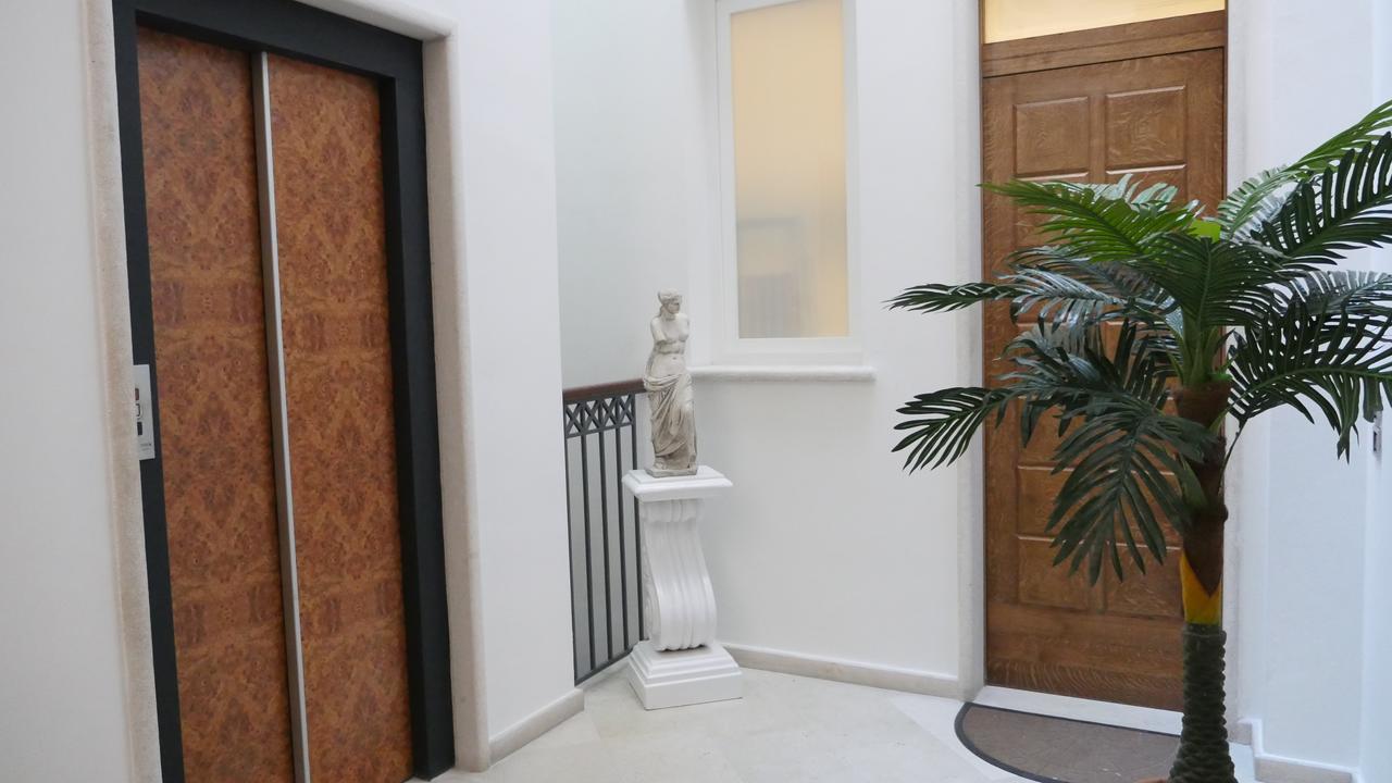 Borgo Marsala Bed and Breakfast Trani Buitenkant foto