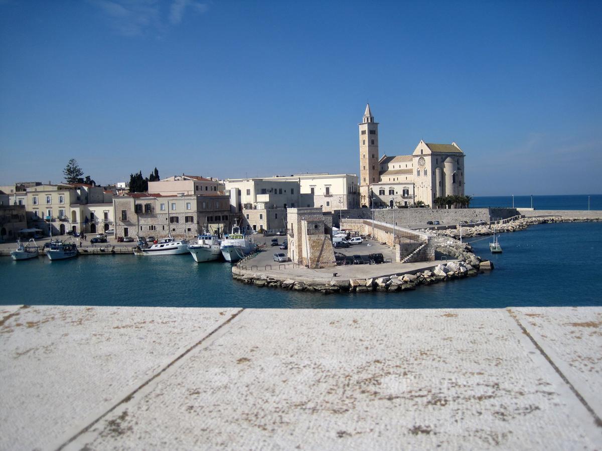 Borgo Marsala Bed and Breakfast Trani Buitenkant foto